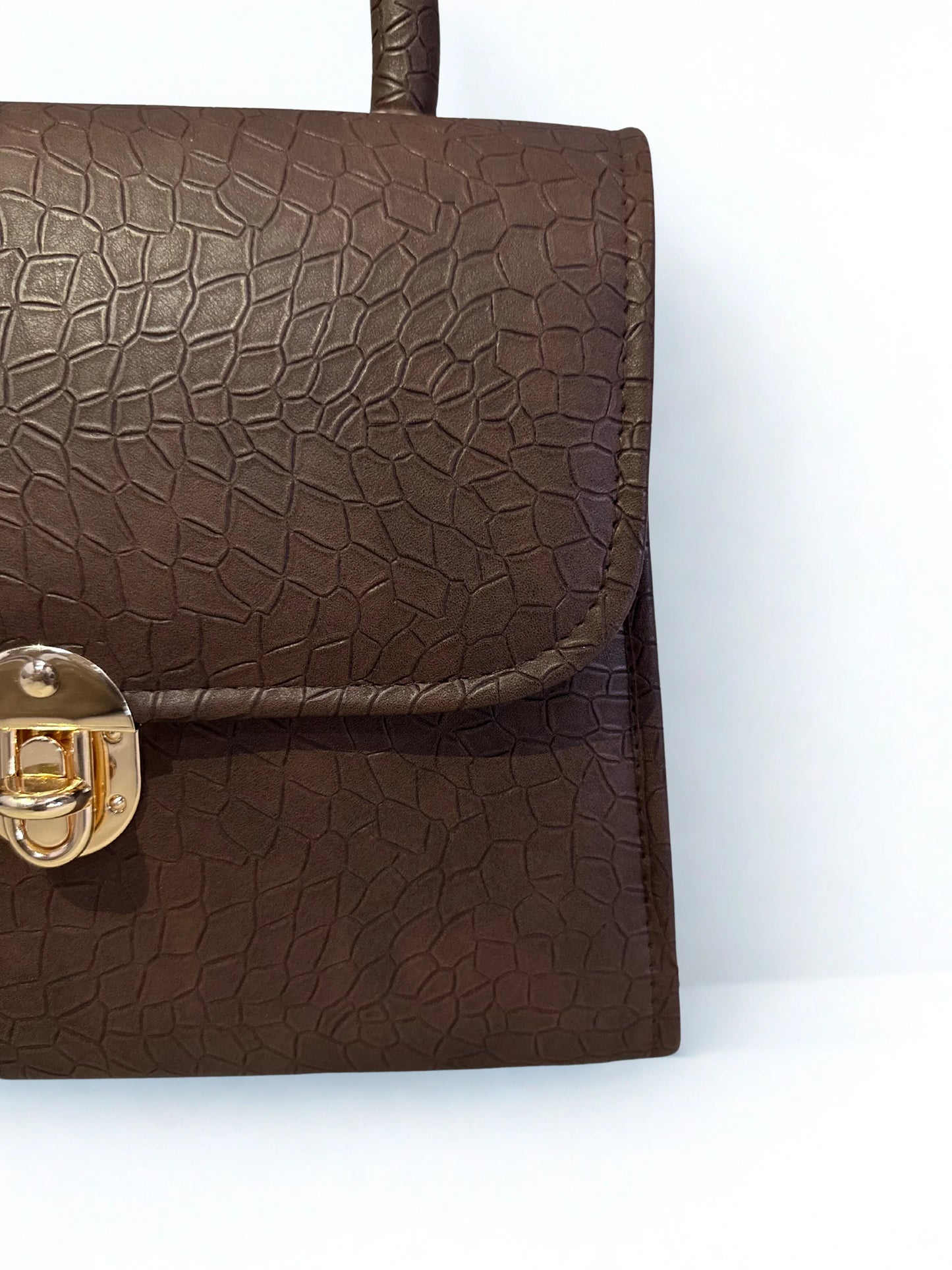 Cross Body Croco Mat Chocolate