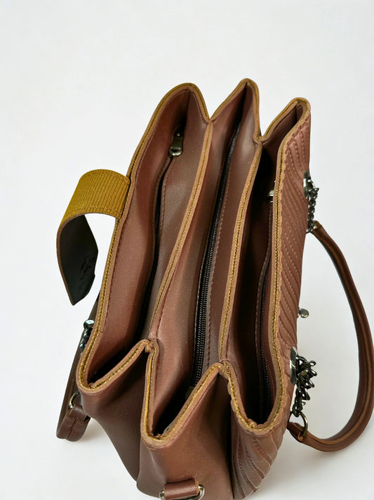 Structured Chain Handbag Brown
