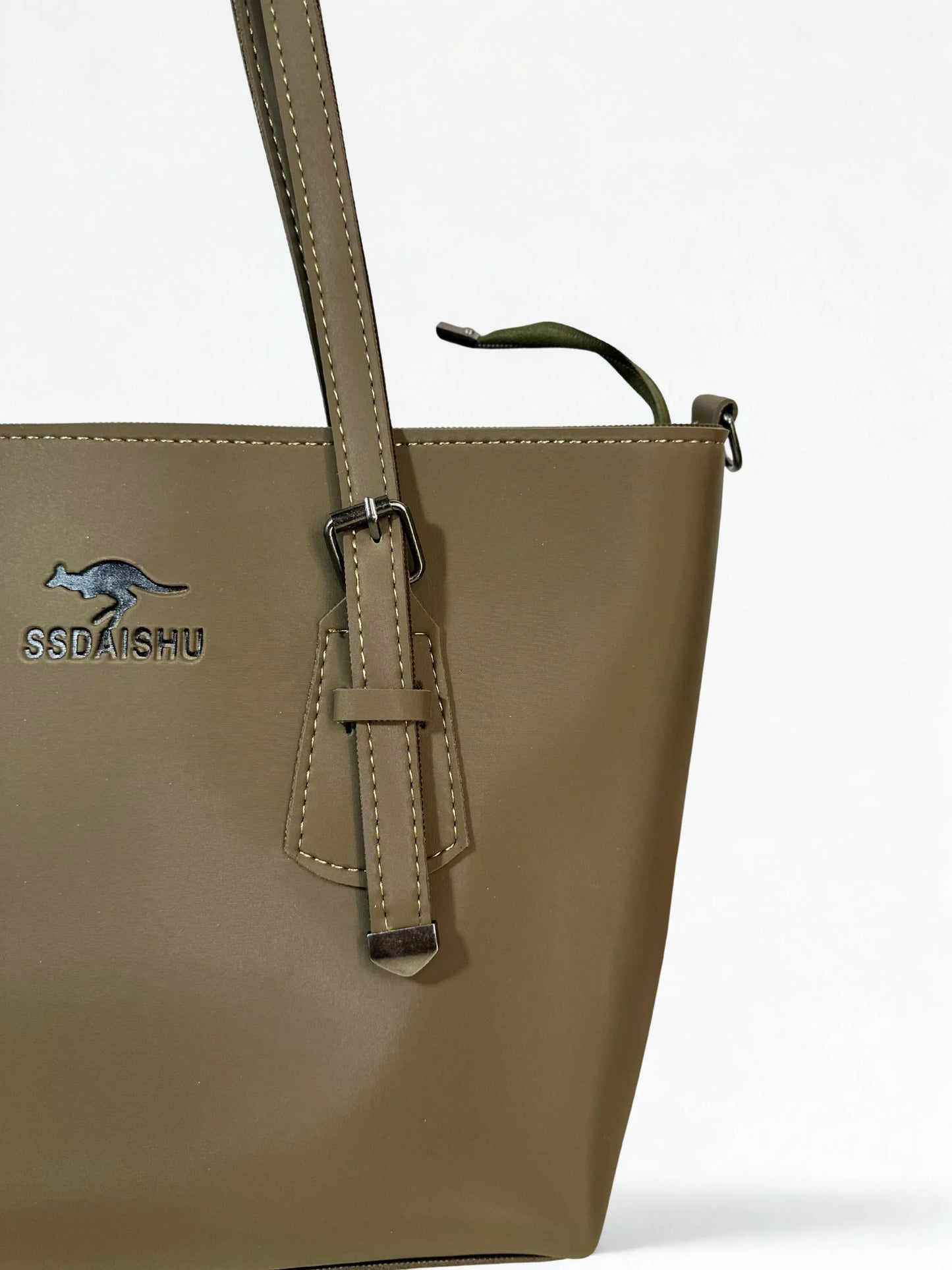 Classic Shoulder Bag Khaki