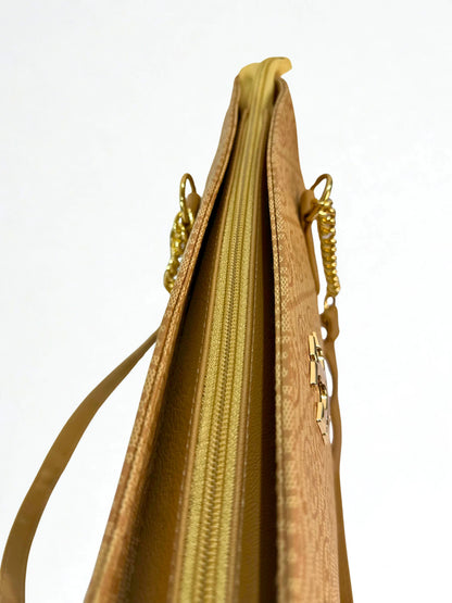 Spacious Chain Bag Camel