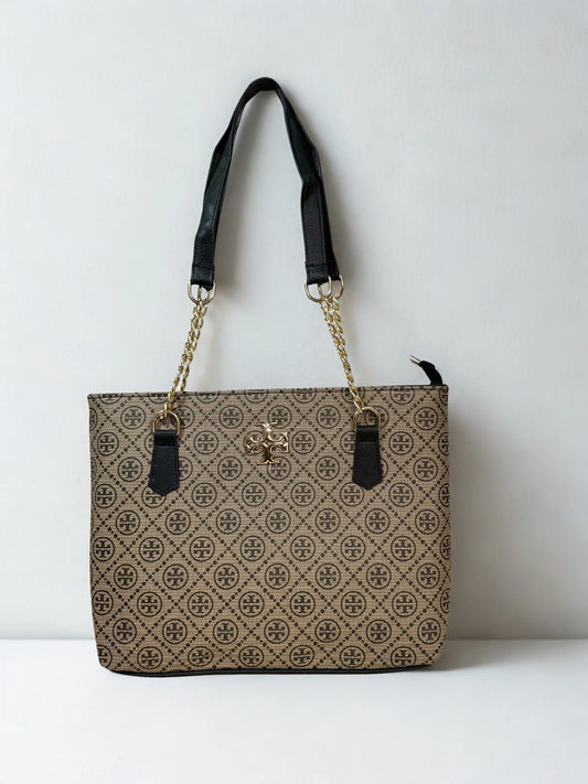 Spacious Chain Bag Light Brown