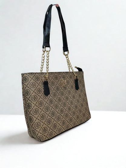 Spacious Chain Bag Light Brown